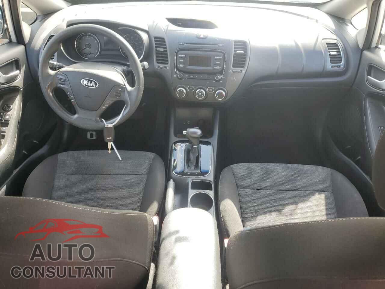 KIA FORTE 2017 - 3KPFK4A76HE123862
