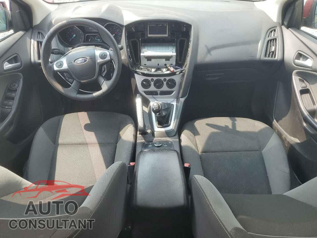 FORD FOCUS 2013 - 1FADP3K27DL306510