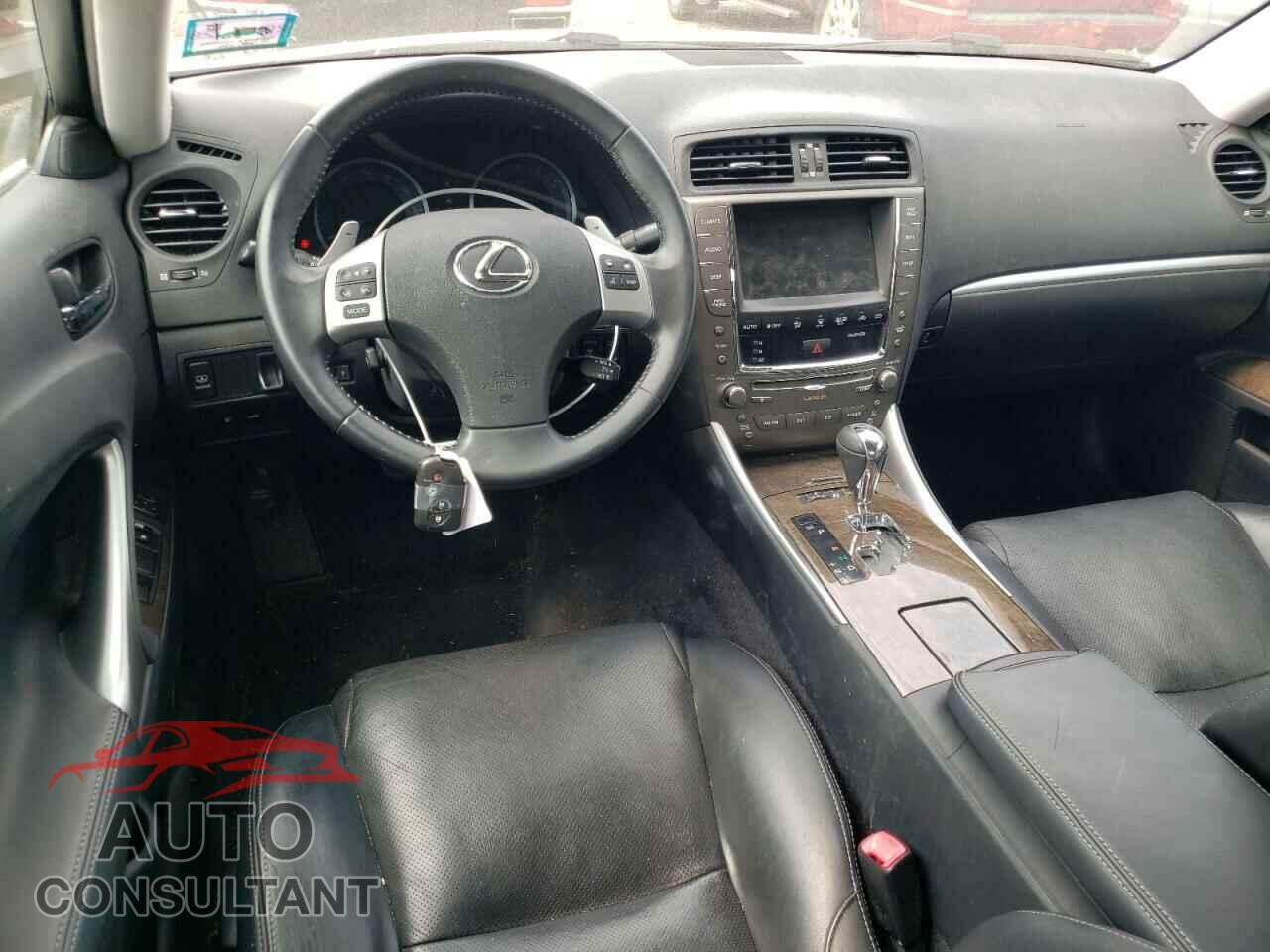 LEXUS IS 2011 - JTHCF5C25B5048510