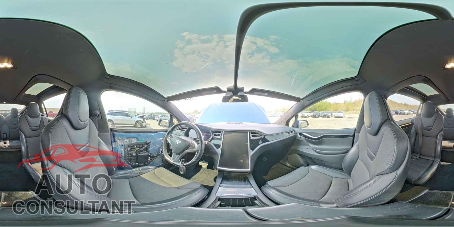 TESLA MODEL X 2017 - 5YJXCBE25HF060736