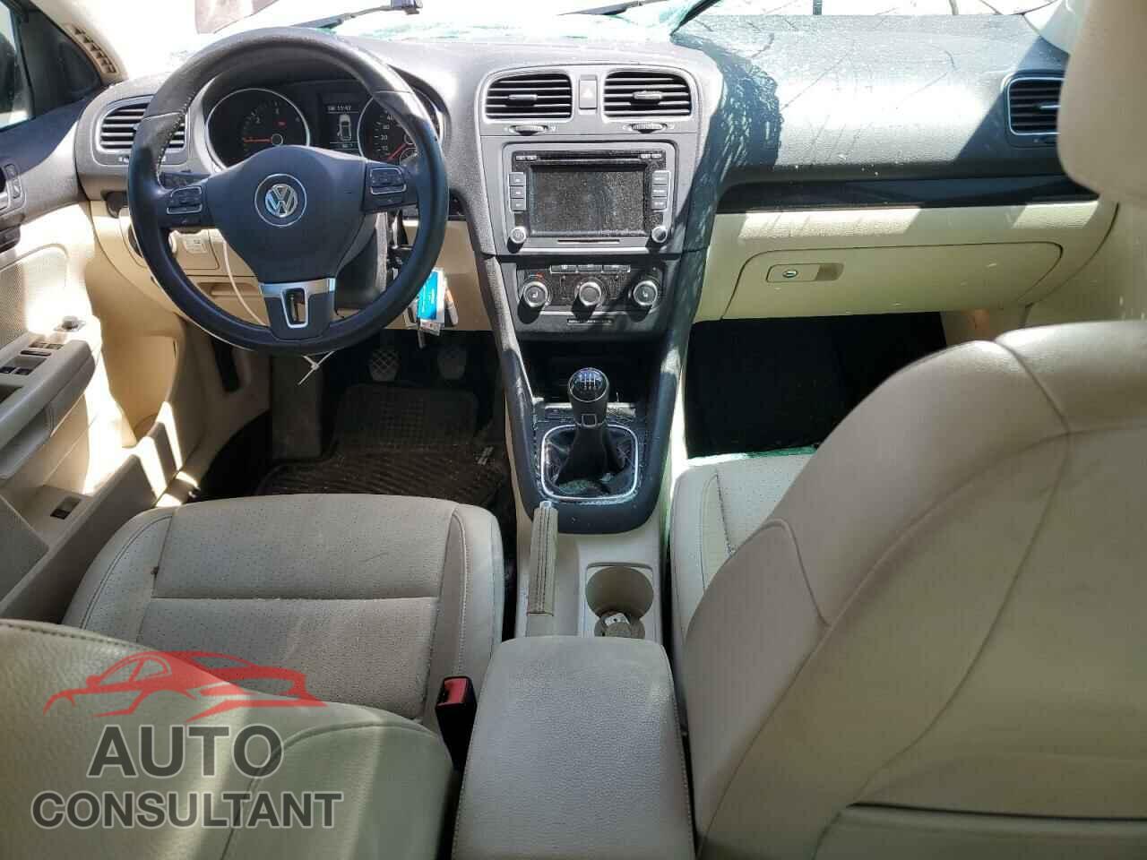 VOLKSWAGEN JETTA 2013 - 3VWML7AJ8DM683039