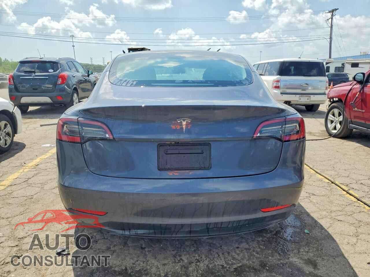 TESLA MODEL 3 2023 - 5YJ3E1EA9PF696844