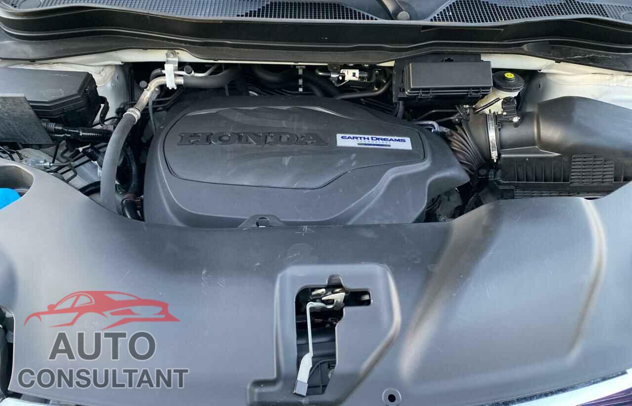 HONDA RIDGELINE 2017 - 5FPYK2F61HB008763