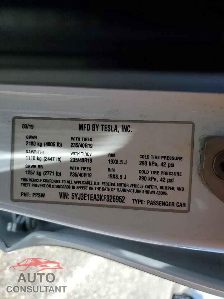 TESLA MODEL 3 2019 - 5YJ3E1EA3KF326952