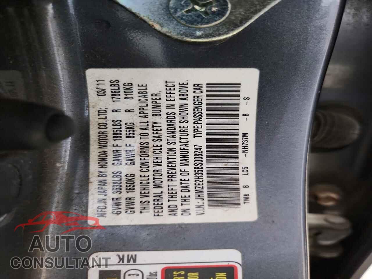 HONDA INSIGHT 2011 - JHMZE2H35BS008247