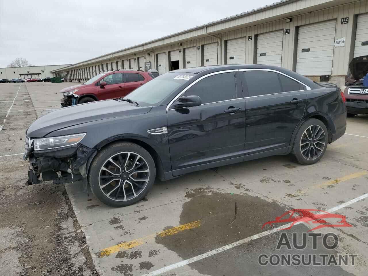 FORD TAURUS 2018 - 1FAHP2E8XJG137888