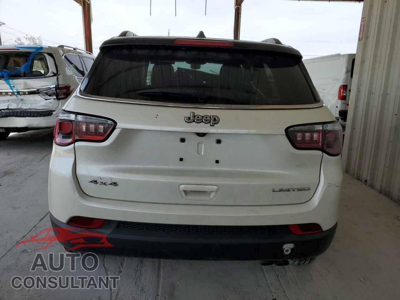JEEP COMPASS 2018 - 3C4NJDCB2JT222616