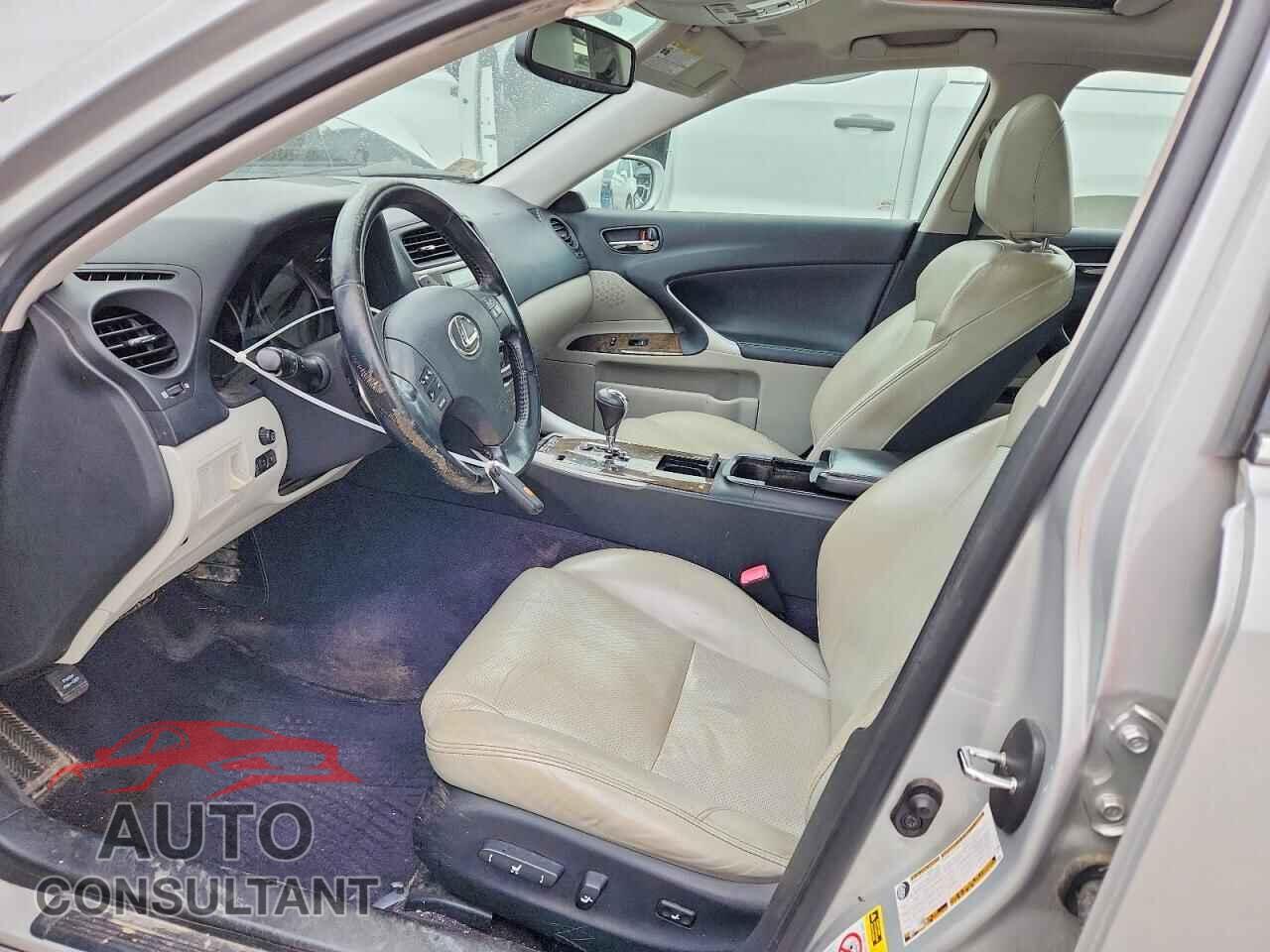 LEXUS IS 2010 - JTHCF5C21A5036532