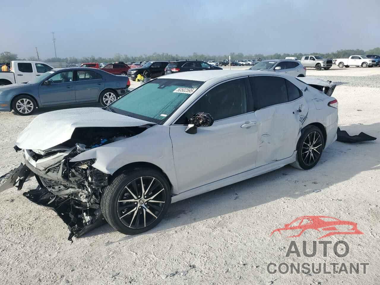 TOYOTA CAMRY 2024 - 4T1G11AK7RU204149