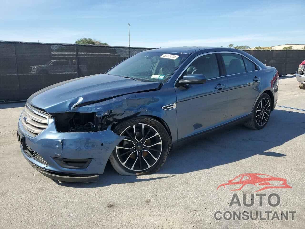 FORD TAURUS 2018 - 1FAHP2H89JG129180