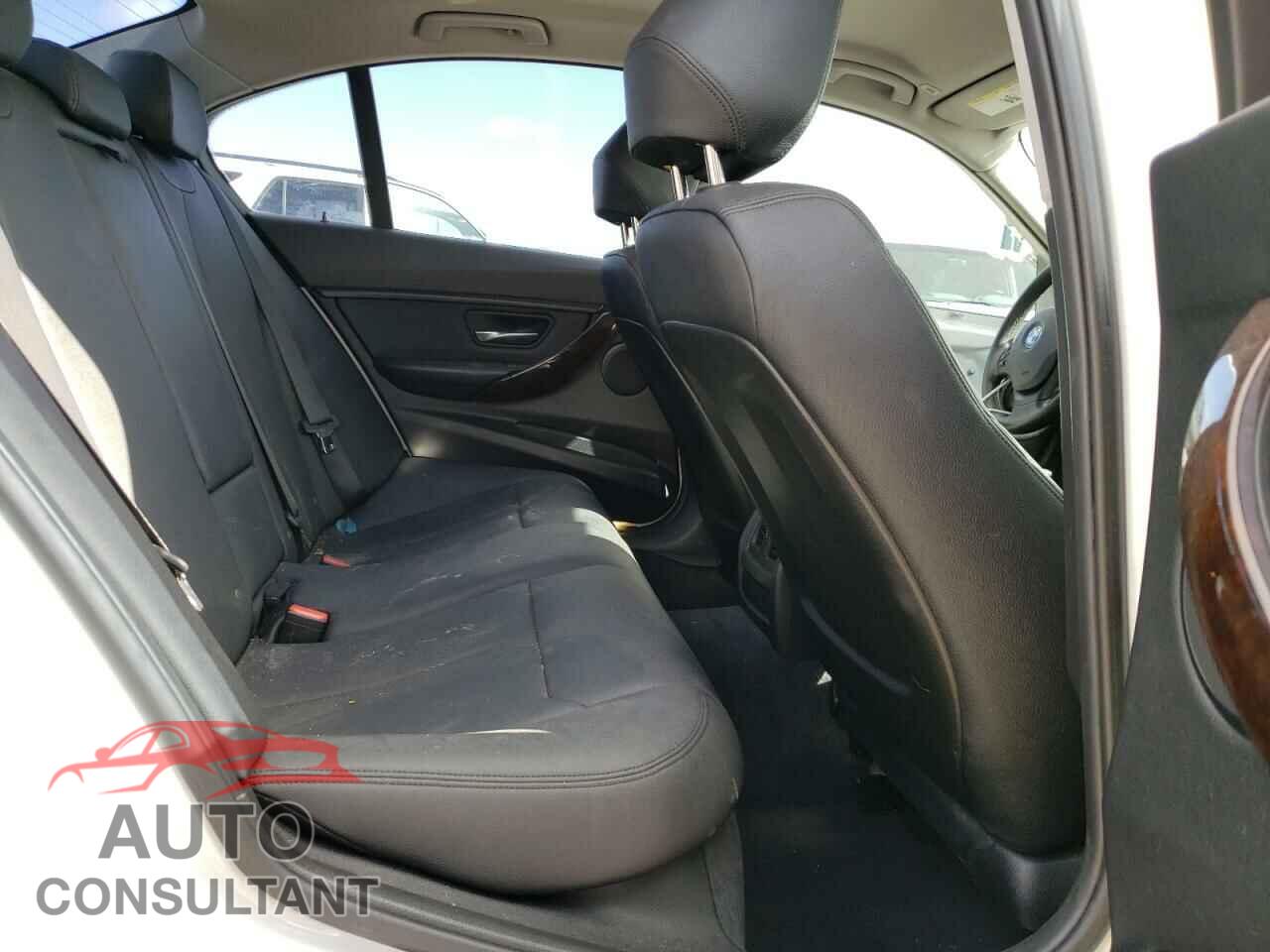 BMW 3 SERIES 2016 - WBA8E5G54GNU20096