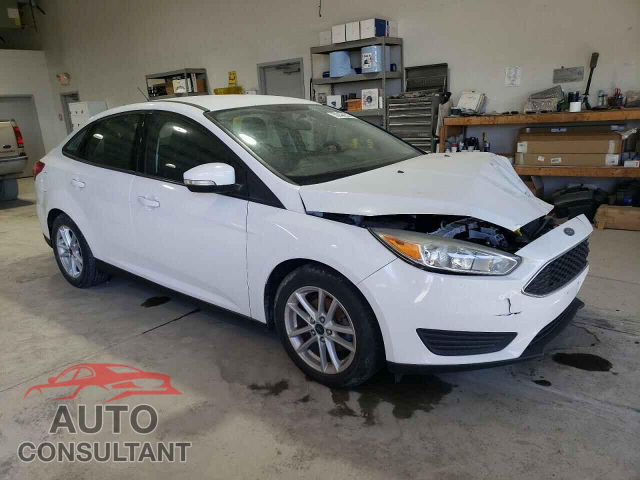 FORD FOCUS 2017 - 1FADP3F27HL334484