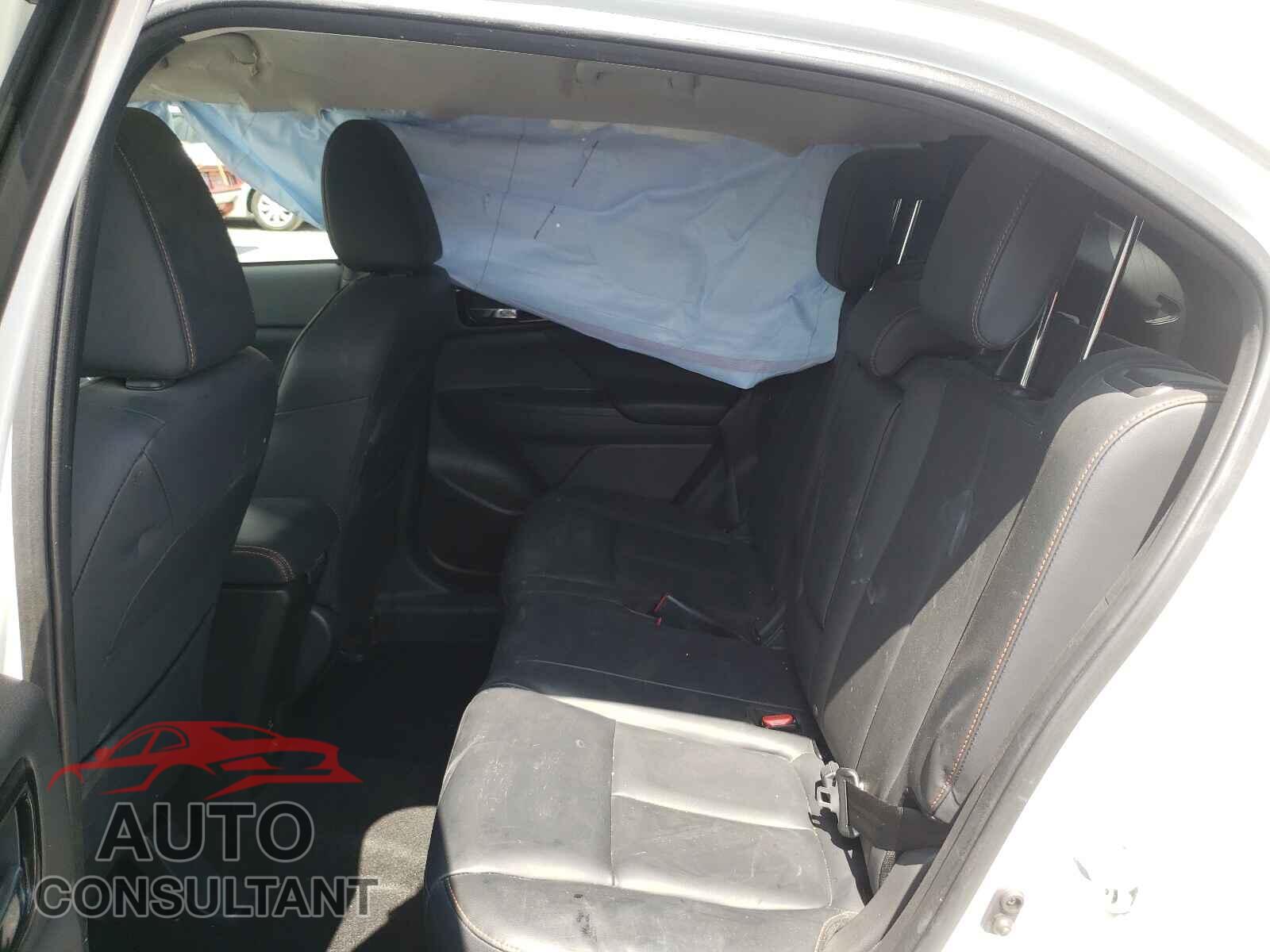 MITSUBISHI ECLIPSE 2018 - JA4AT5AA6JZ061327