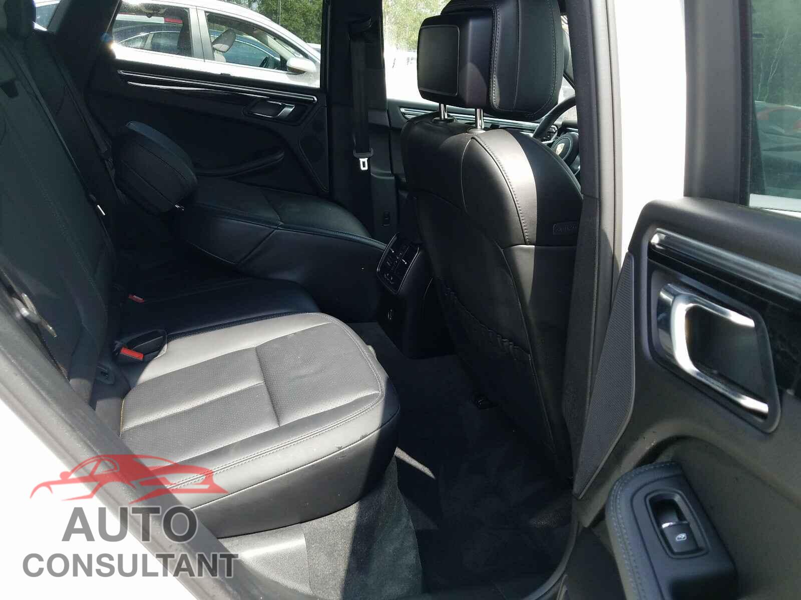 PORSCHE MACAN 2017 - WP1AB2A57HLB16681