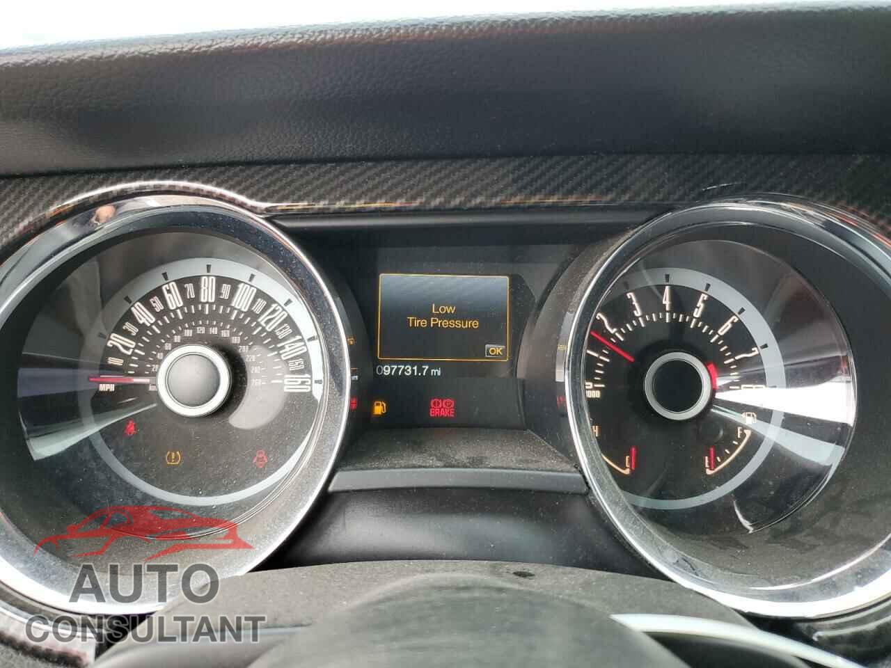 FORD MUSTANG 2013 - 1ZVBP8CF2D5284482
