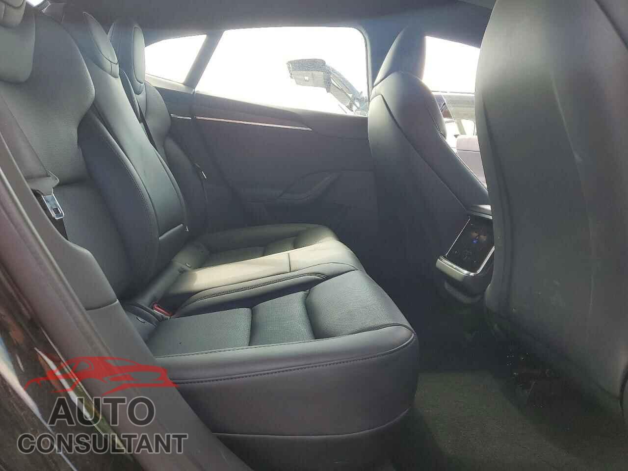 TESLA MODEL S 2021 - 5YJSA1E58MF437848