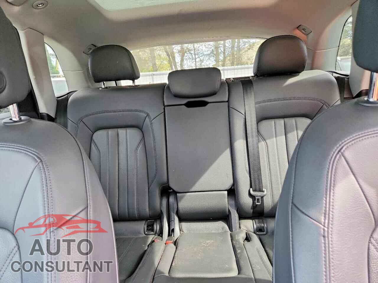 AUDI Q5 2020 - WA1BNAFY7L2018687