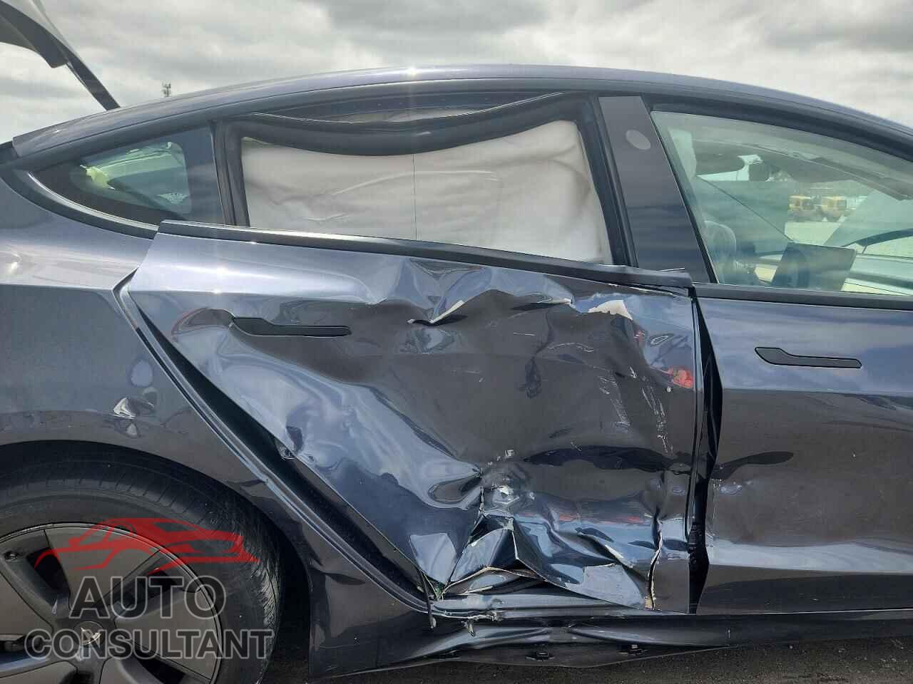 TESLA MODEL 3 2023 - 5YJ3E1EA9PF702903
