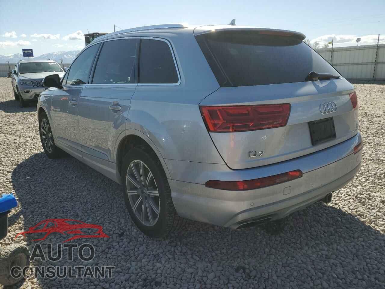 AUDI Q7 2018 - WA1VAAF72JD024463