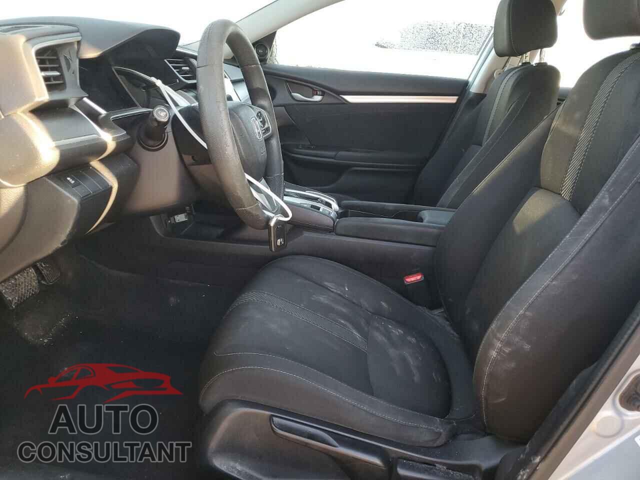 HONDA CIVIC 2017 - 2HGFC2F77HH575965