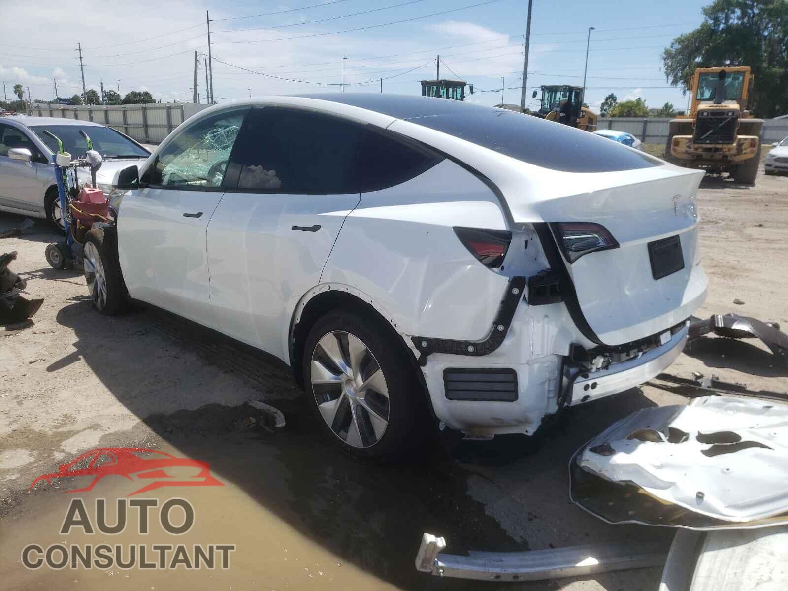 TESLA MODEL Y 2021 - 5YJYGAEE0MF192486