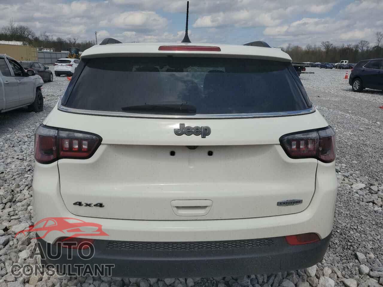JEEP COMPASS 2017 - 3C4NJDBB4HT636010