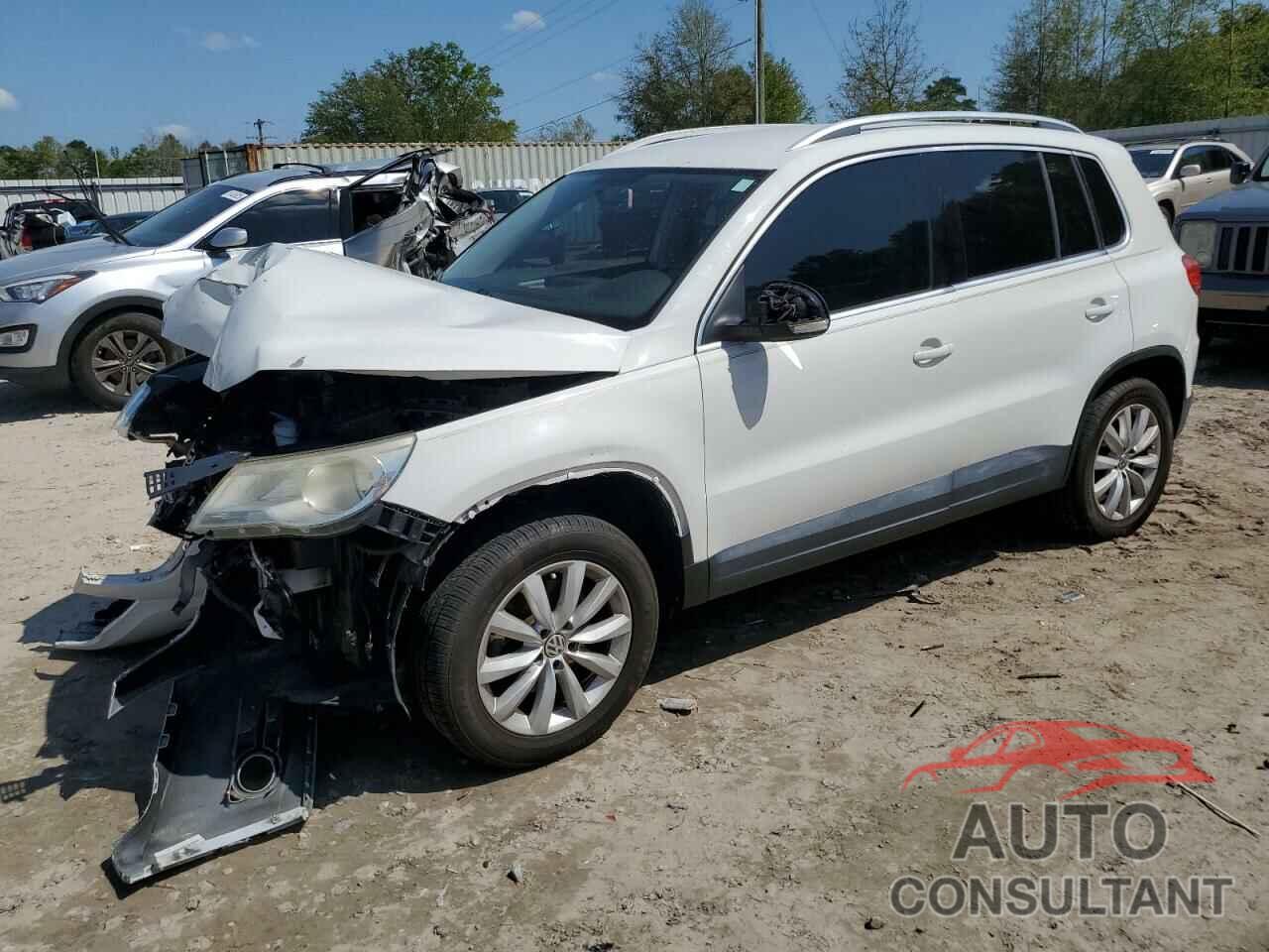 VOLKSWAGEN TIGUAN 2011 - WVGAV7AXXBW532717