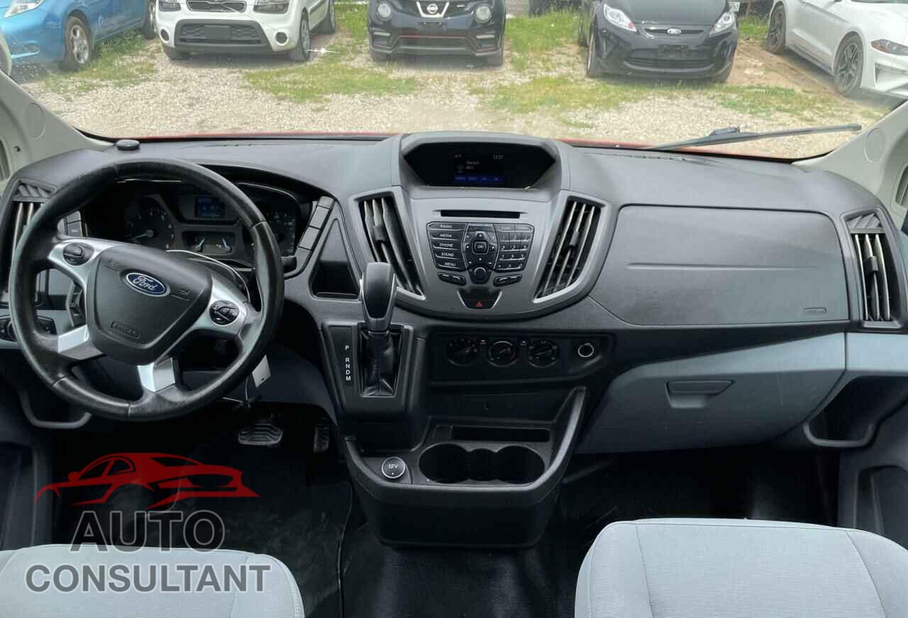 FORD TRANSIT 2017 - 1FTYE1YMXHKA63012