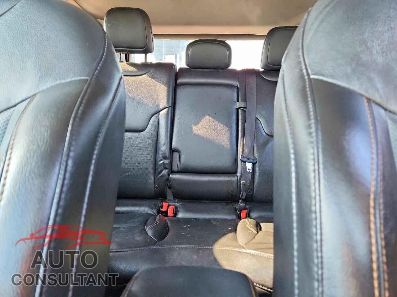 JEEP COMPASS 2020 - 3C4NJDCB5LT196614