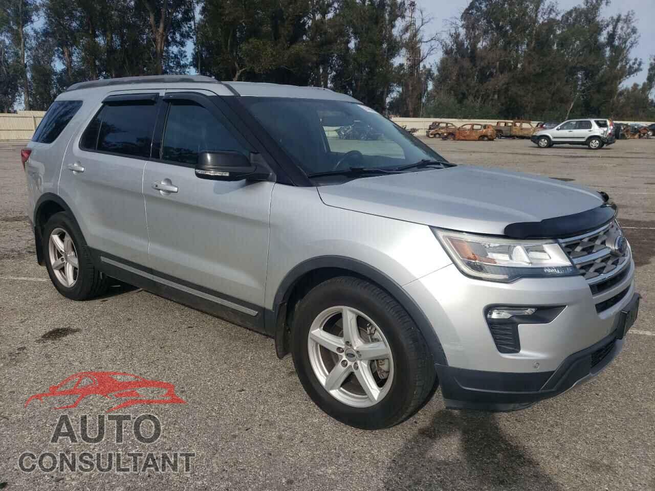 FORD EXPLORER 2018 - 1FM5K7D85JGA43018
