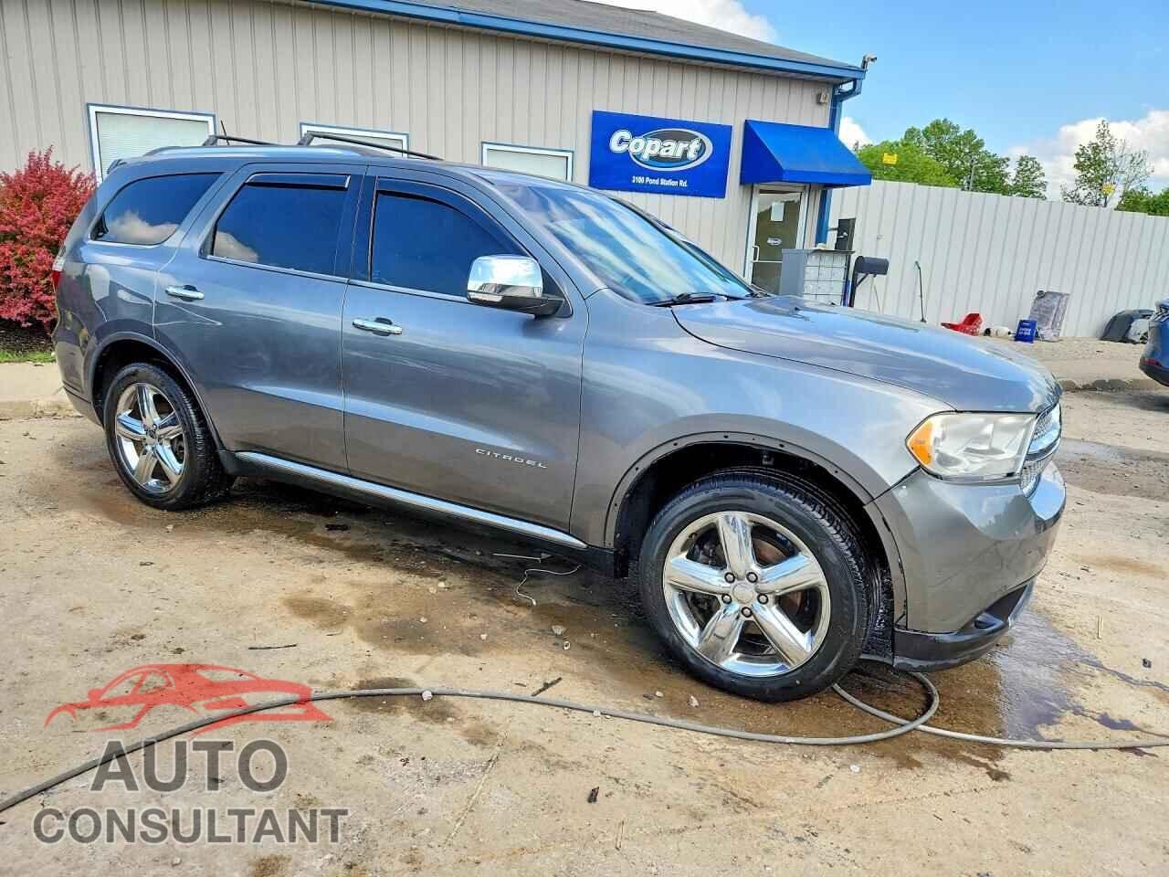 DODGE DURANGO 2013 - 1C4SDHET6DC605806