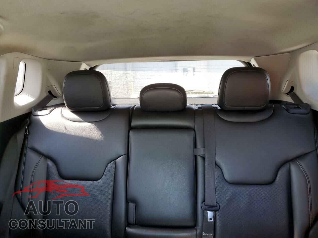 JEEP COMPASS 2021 - 3C4NJDCB9MT589582