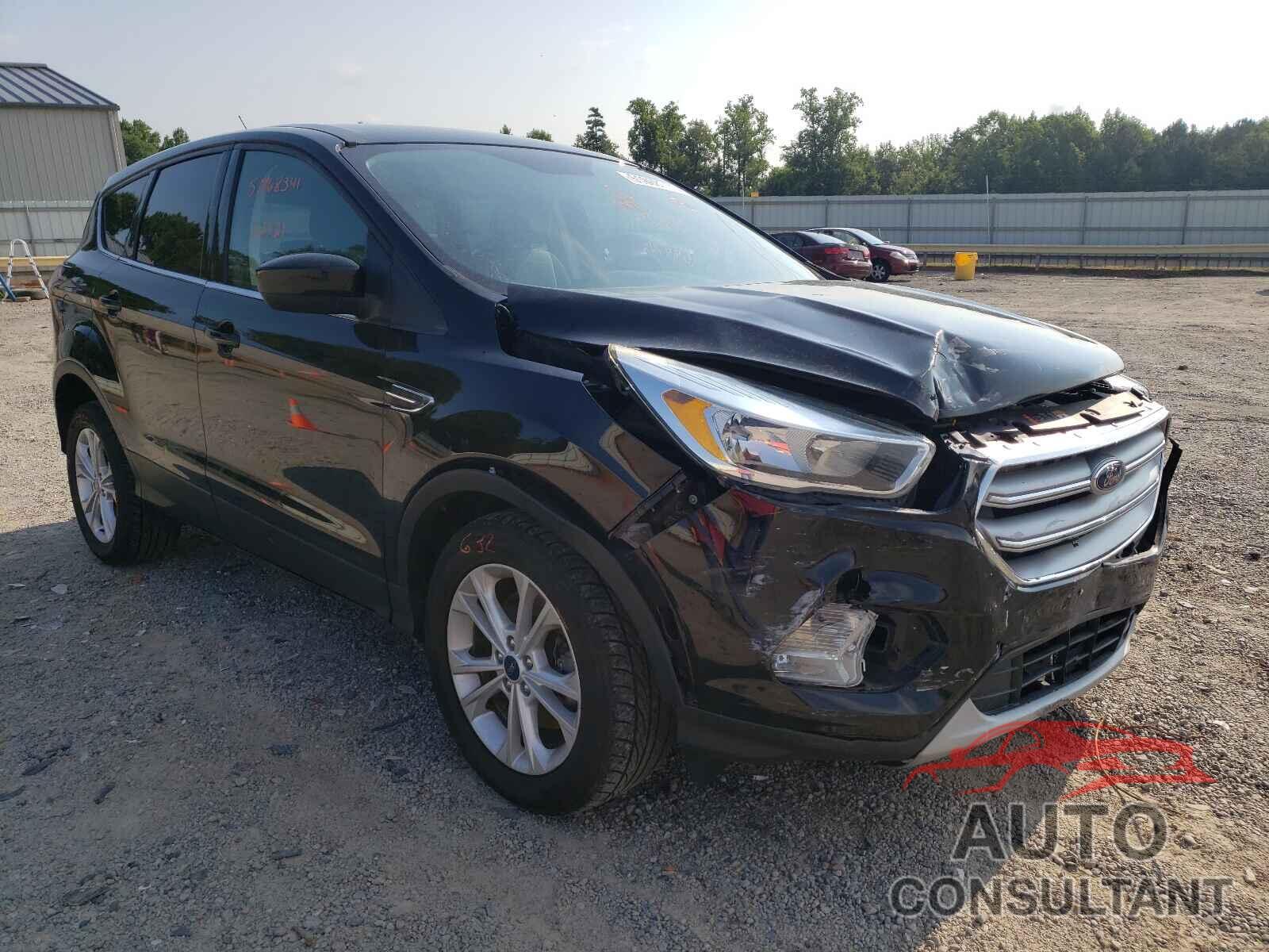 FORD ESCAPE 2017 - 1FMCU9G91HUA29288
