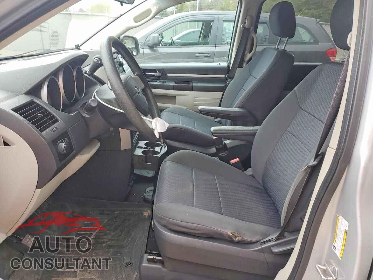 DODGE CARAVAN 2010 - 2D4RN4DE6AR111829