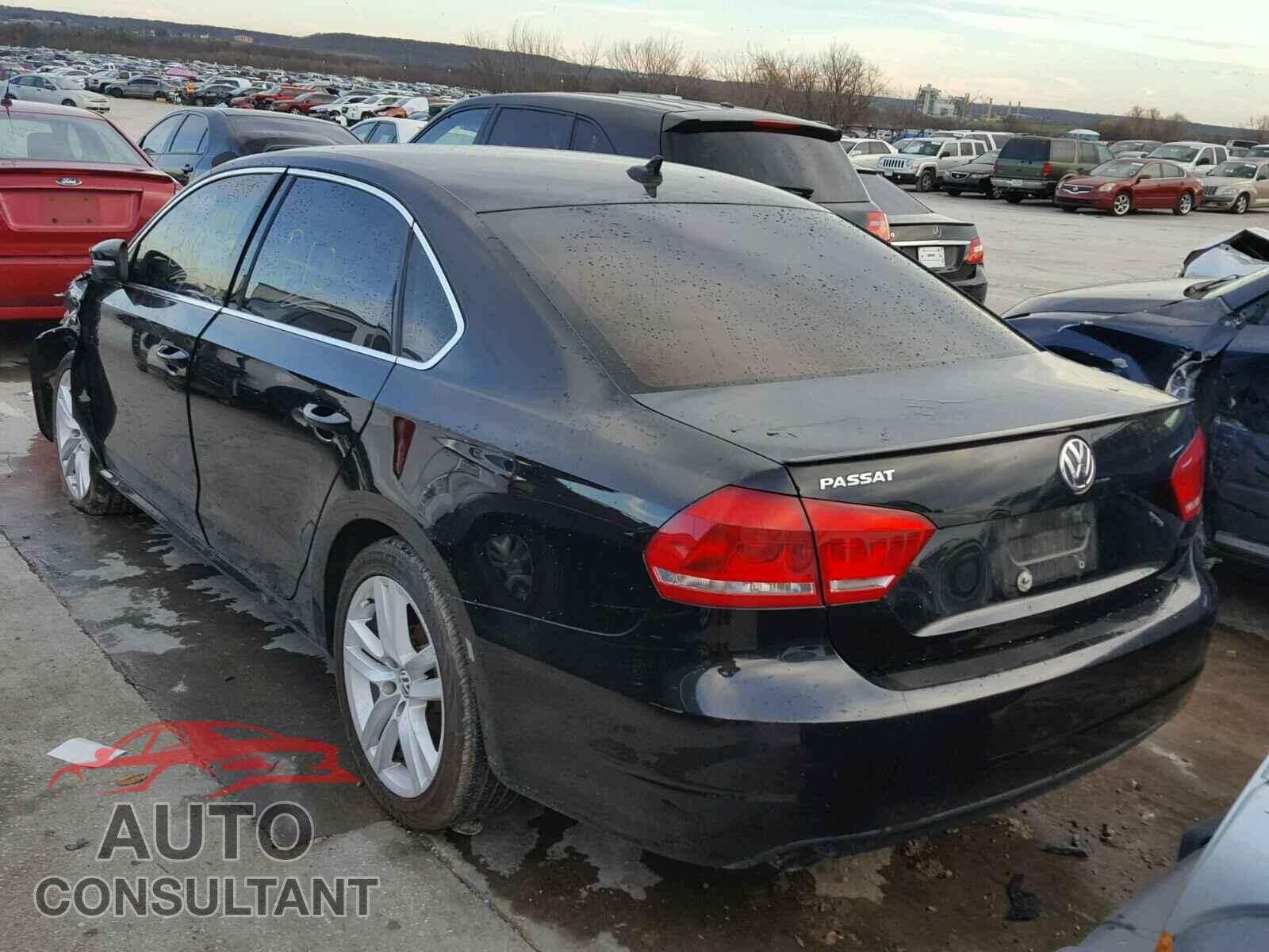 VOLKSWAGEN PASSAT 2015 - 1VWAS7A34FC116628