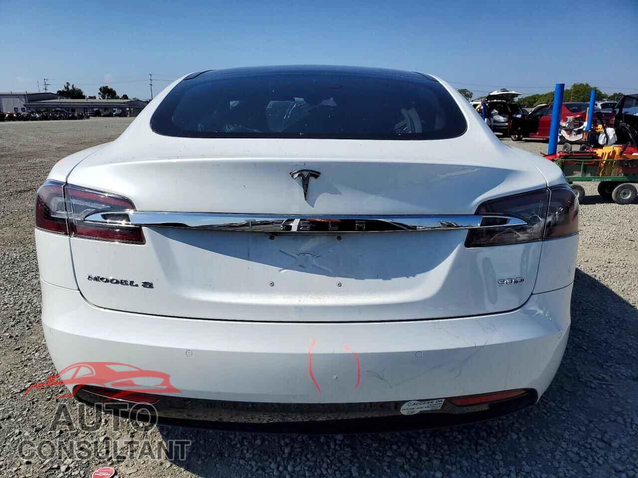 TESLA MODEL S 2016 - 5YJSA1E20GF156122