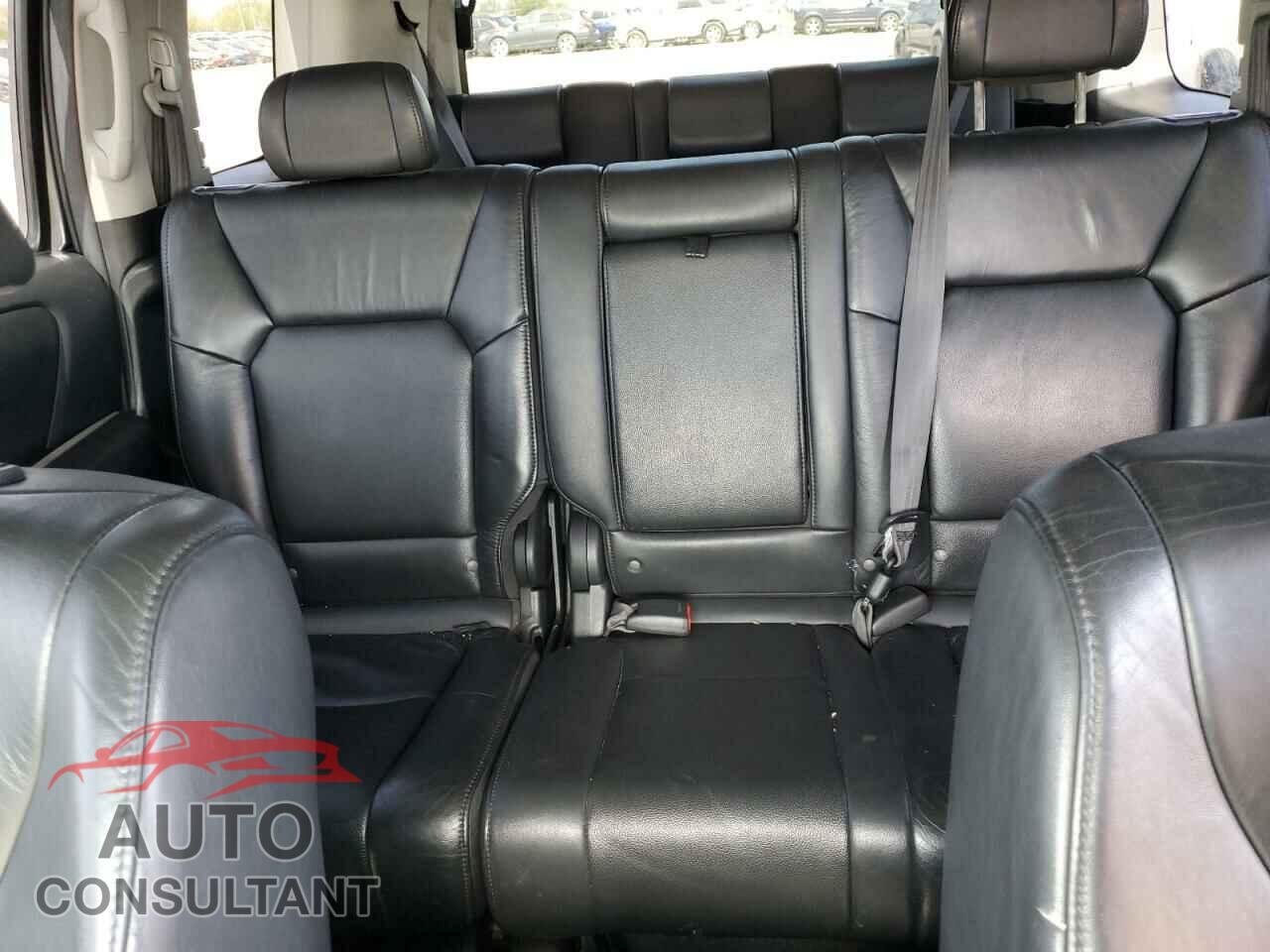 HONDA PILOT 2011 - 5FNYF4H56BB092423