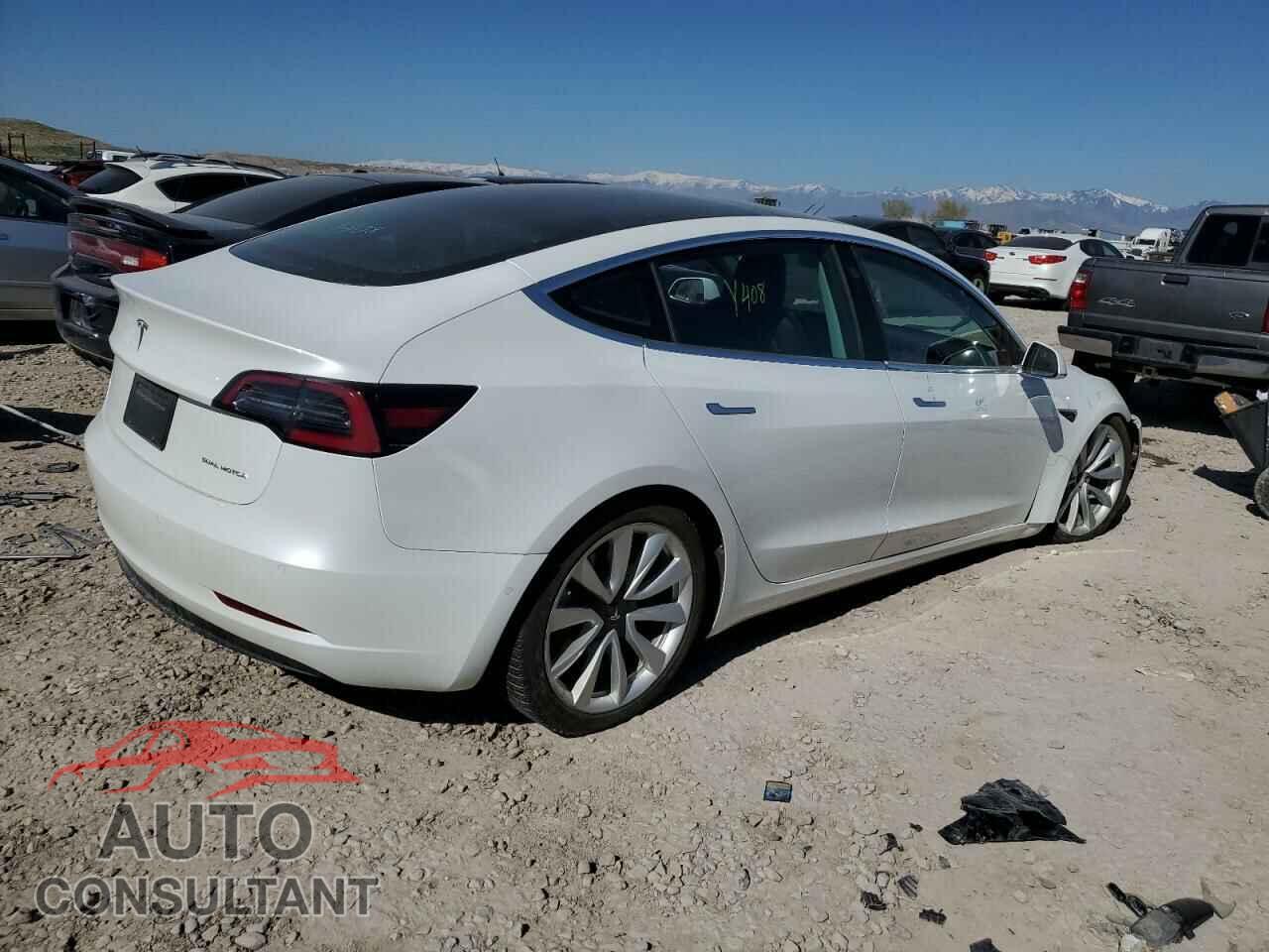 TESLA MODEL 3 2019 - 5YJ3E1EB7KF453308