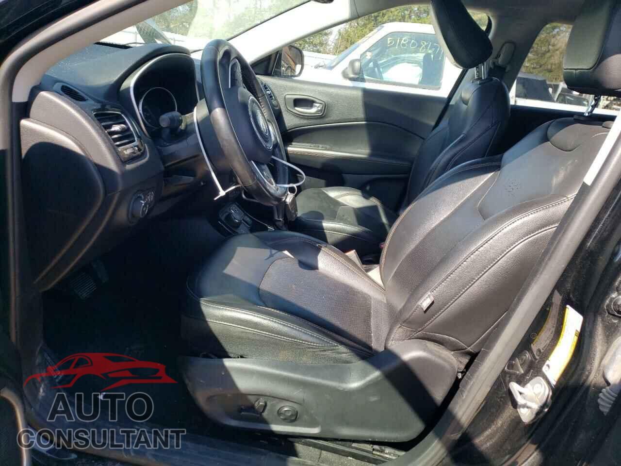 JEEP COMPASS 2019 - 3C4NJDCB1KT596216