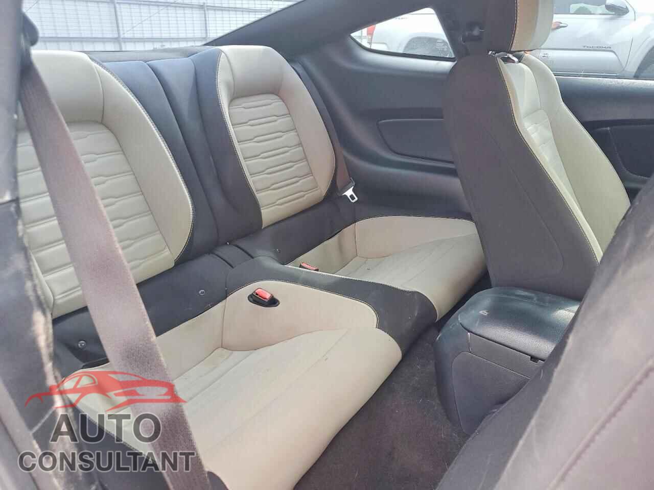 FORD ALL Models 2016 - 1FA6P8THXG5208427