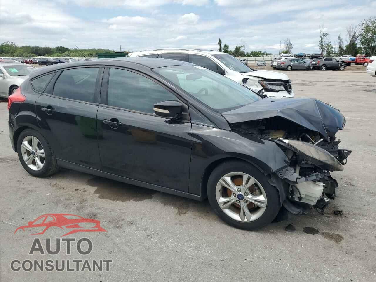 FORD FOCUS 2014 - 1FADP3K27EL180425