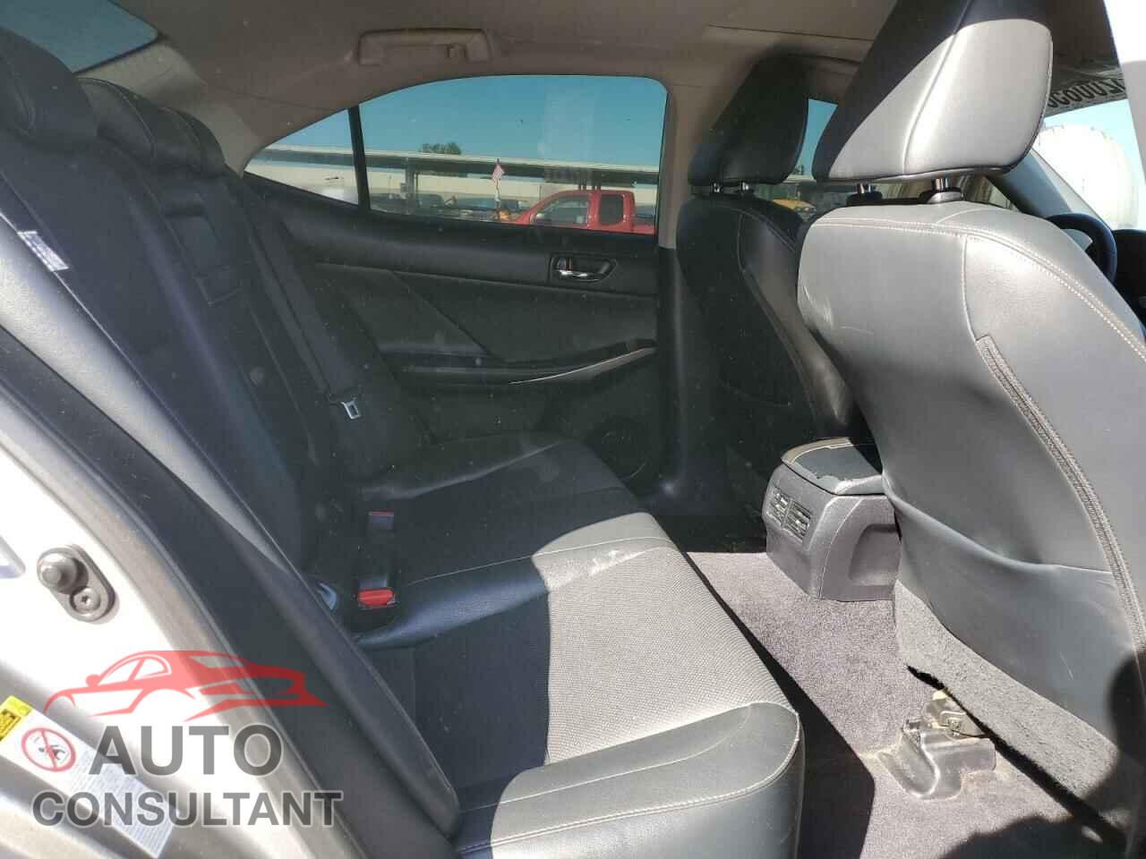 LEXUS IS 2014 - JTHBF1D2XE5023884