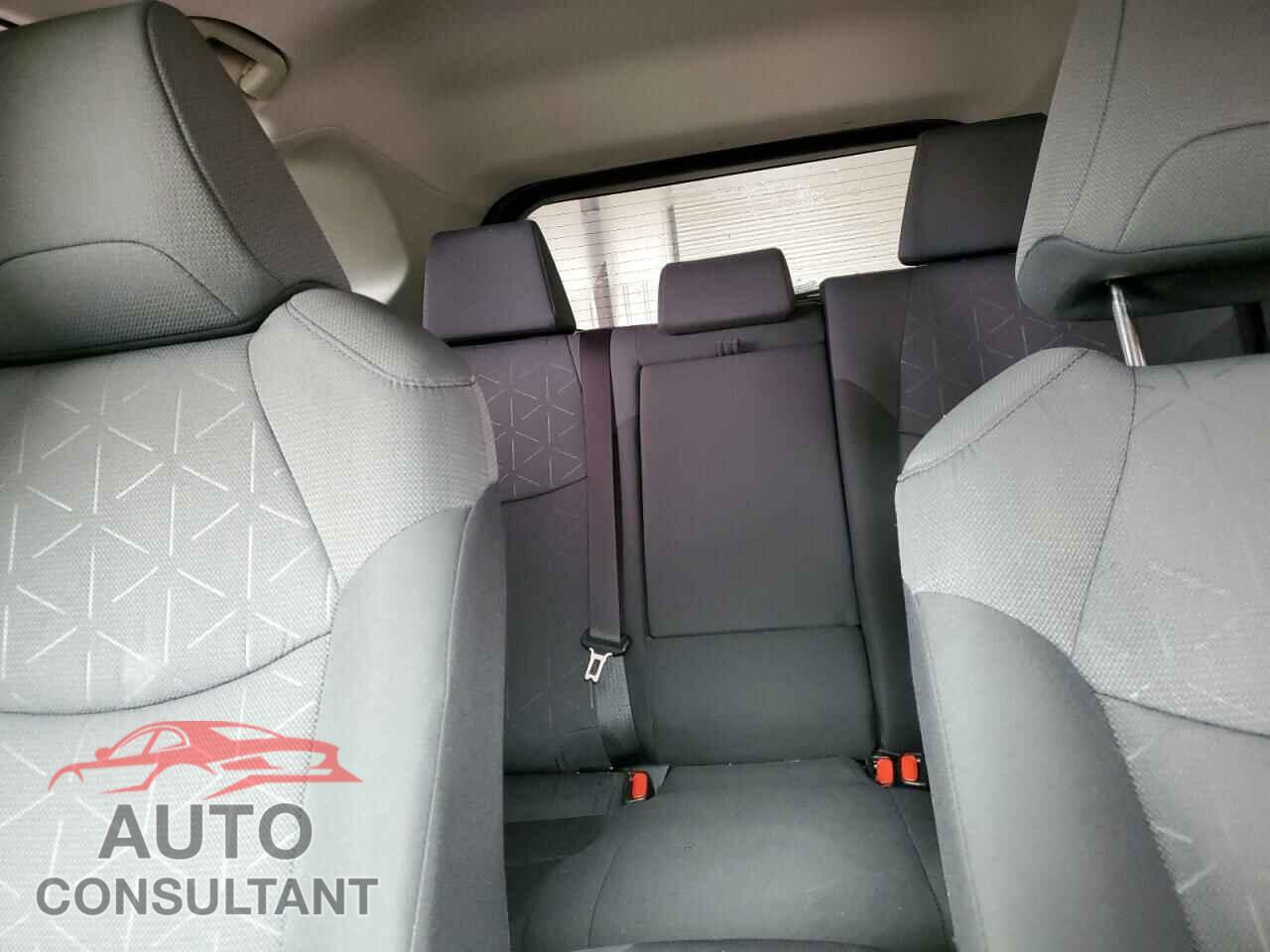 TOYOTA RAV4 2019 - JTMP1RFV0KD037872