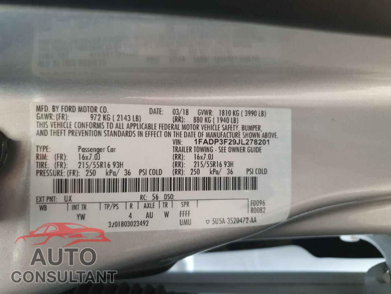 FORD FOCUS 2018 - 1FADP3F29JL278201