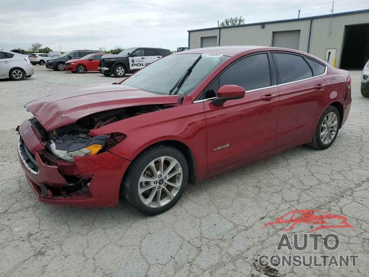 FORD FUSION 2019 - 3FA6P0LU5KR225723