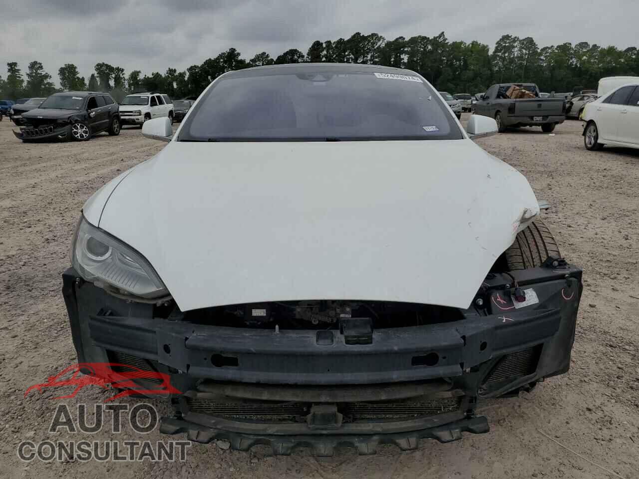TESLA MODEL S 2016 - 5YJSA1E2XGF130160