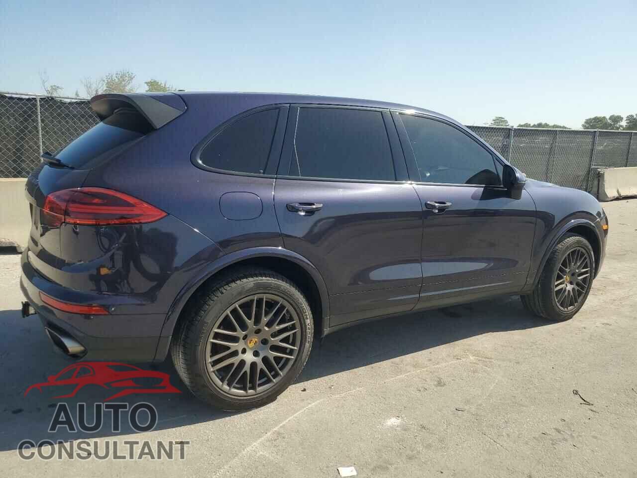 PORSCHE CAYENNE 2017 - WP1AA2A23HKA82754