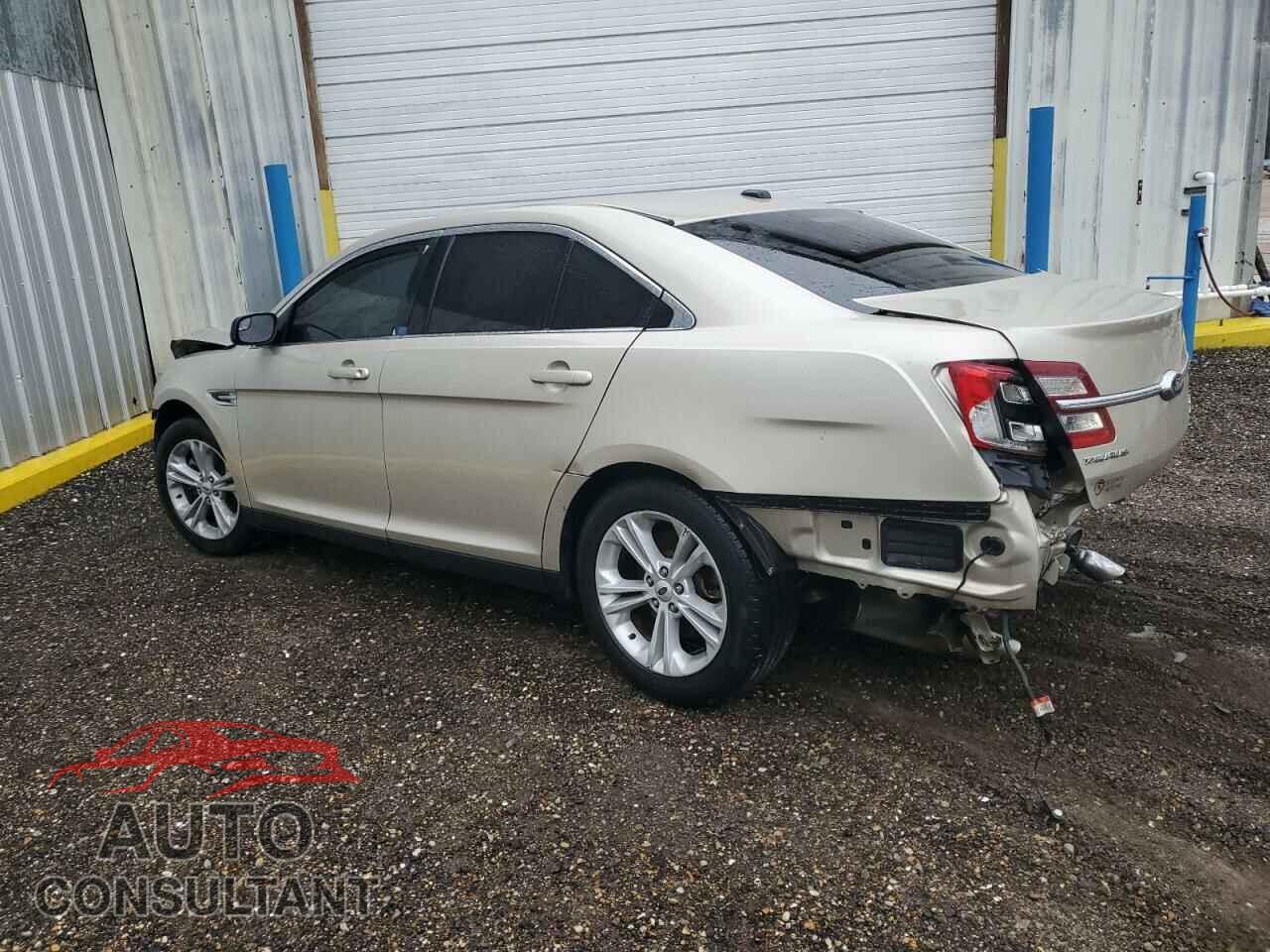 FORD TAURUS 2017 - 1FAHP2E80HG139921