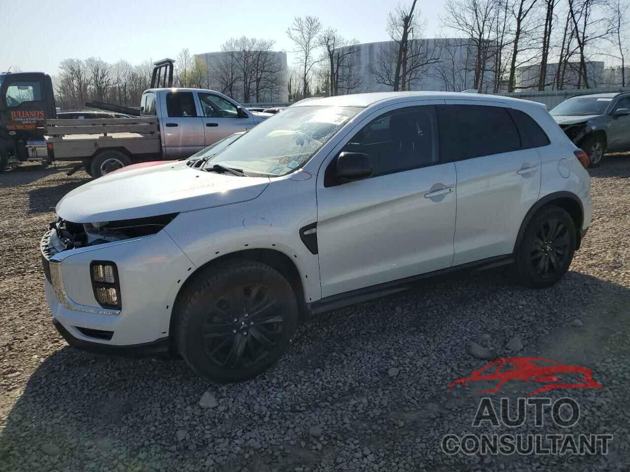 MITSUBISHI OUTLANDER 2022 - JA4APUAU3NU013893