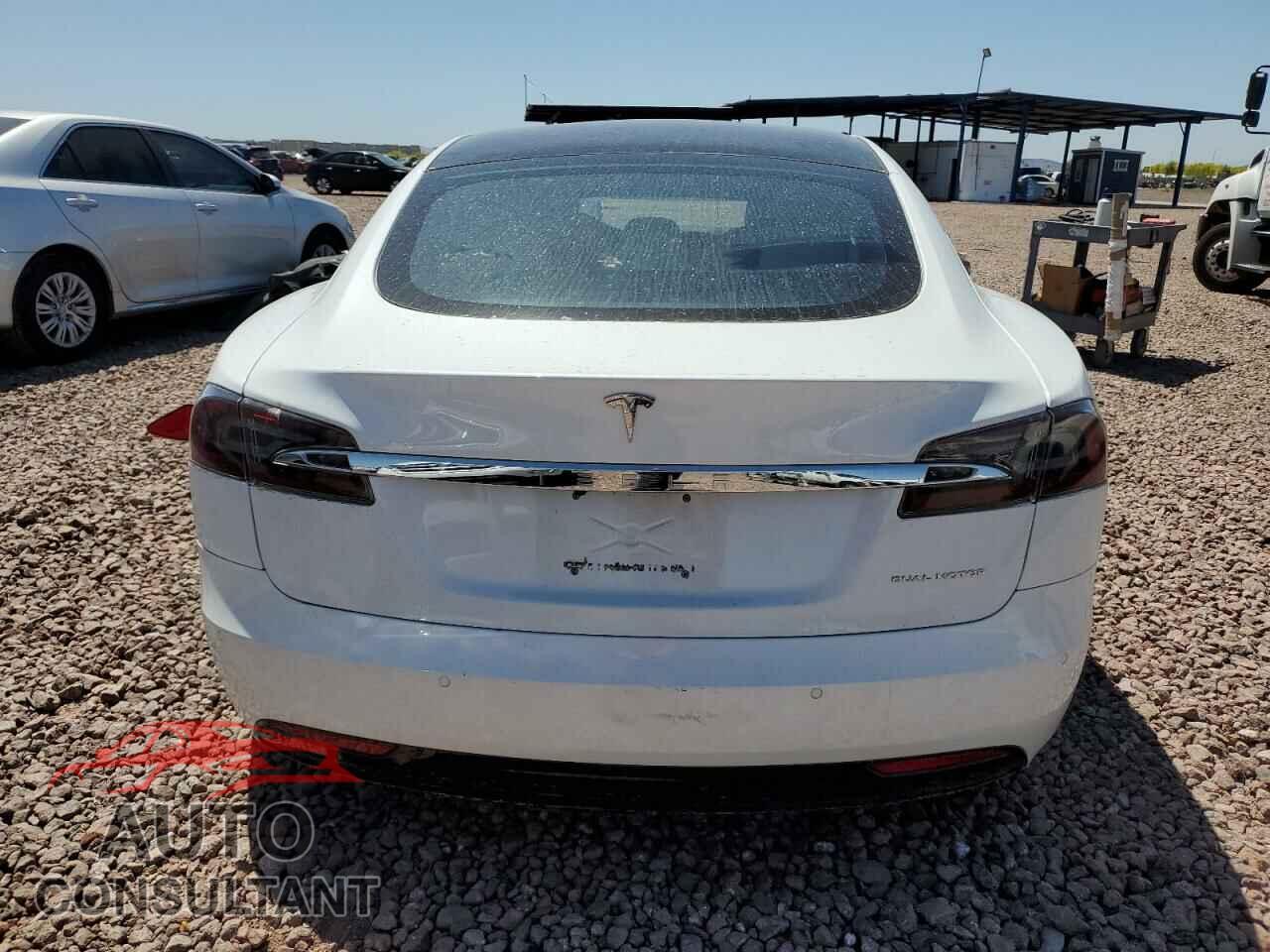 TESLA MODEL S 2020 - 5YJSA1E27LF415523